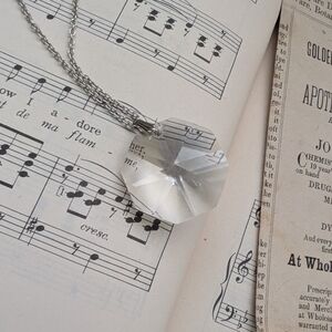 Crystal Pendant Necklace - Clear